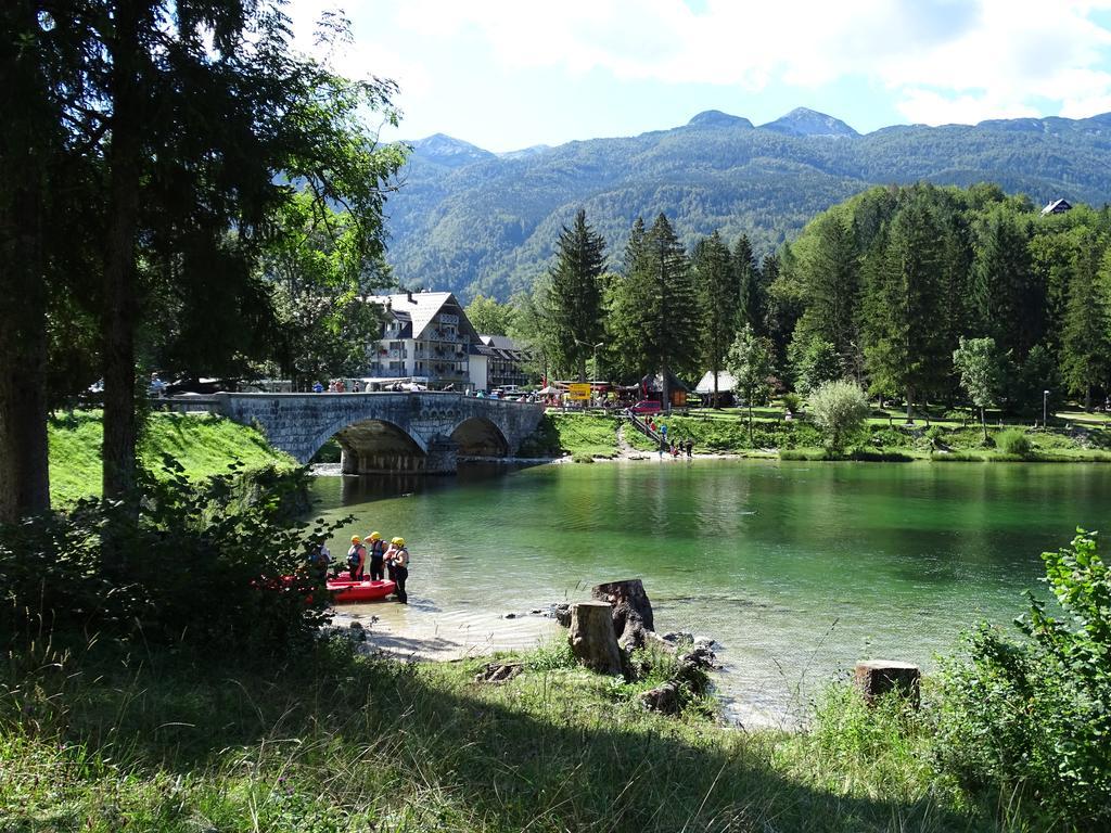 Guest House Pr'Kosnik Bohinj ภายนอก รูปภาพ