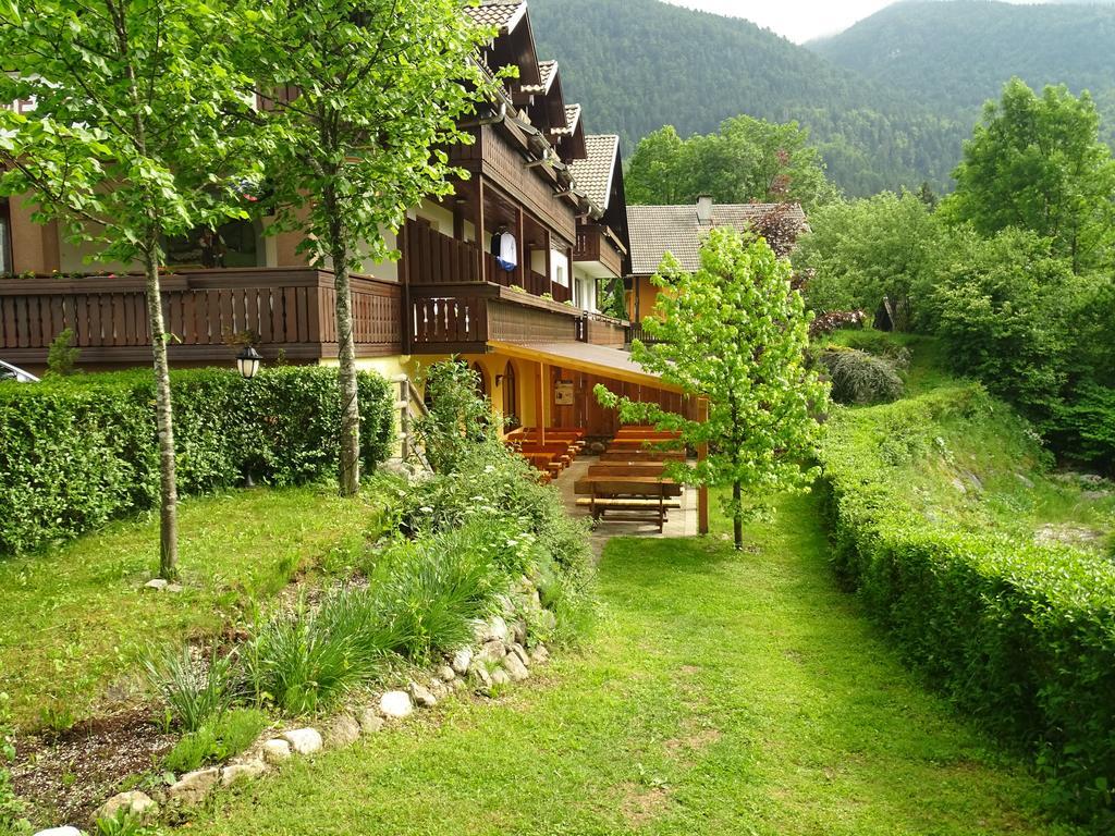 Guest House Pr'Kosnik Bohinj ภายนอก รูปภาพ